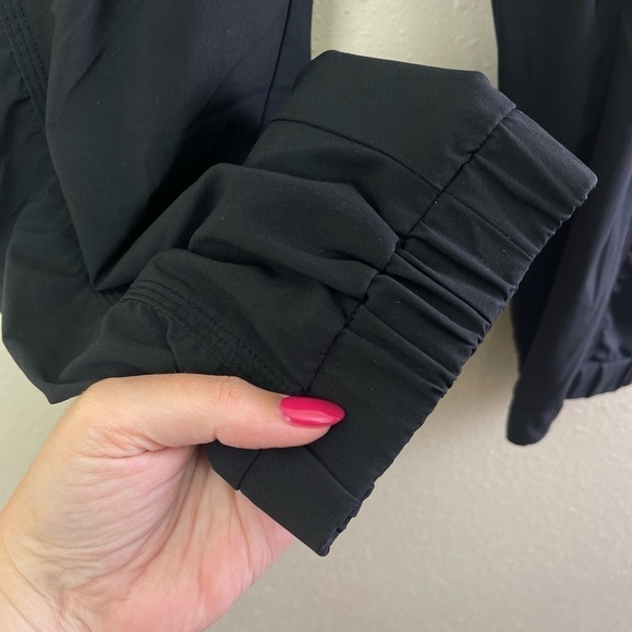 Athleta La Viva Black Capri Crop Pants Size 2 - Picture 2 of 6